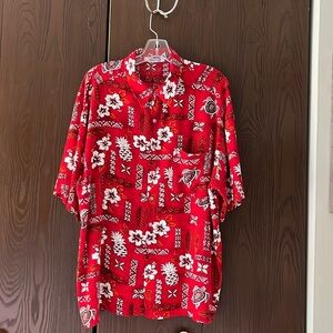 Studio 35 vintage men’s red, Hawaiian camp shirt. Size XL